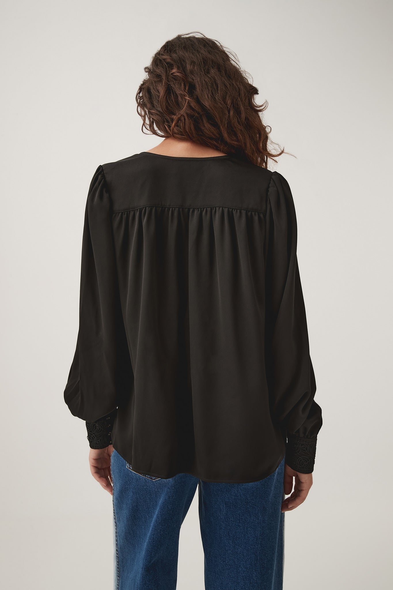 Aj Paloma Lace Cuff Blouse Shirt