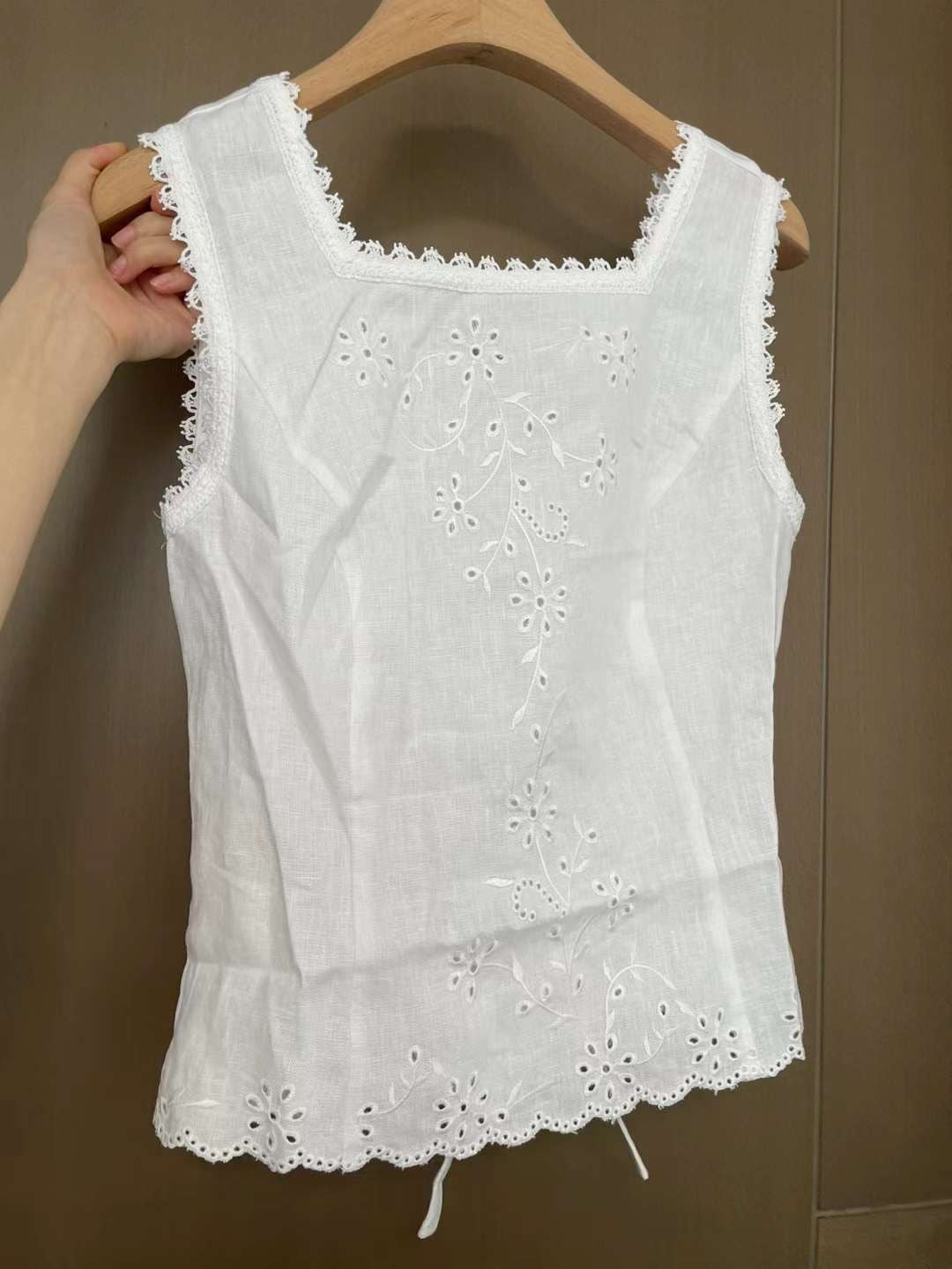 Ref Lorie Linen Top