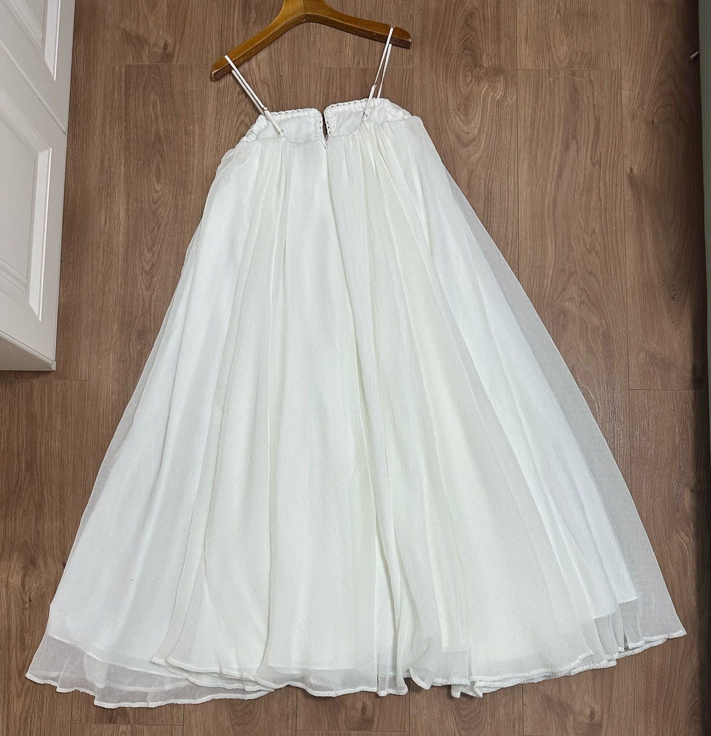 Aj Filigree Sweetheart Midi Dress