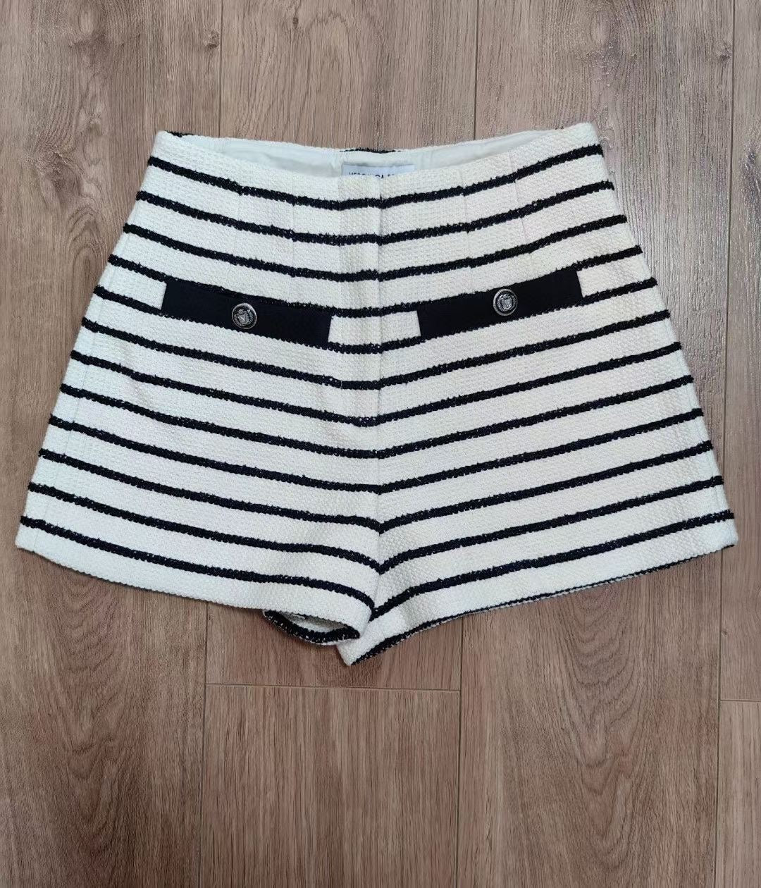 VB Foster Dickey Jacket & Shorts Set