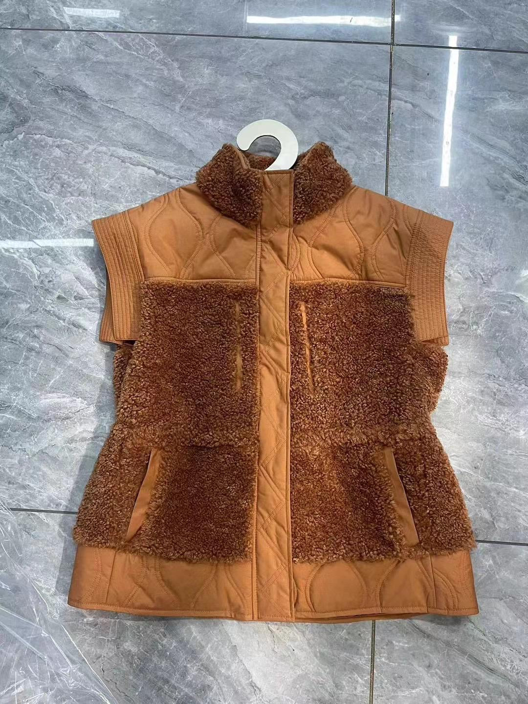 UJ Shiloh Vest Jacket