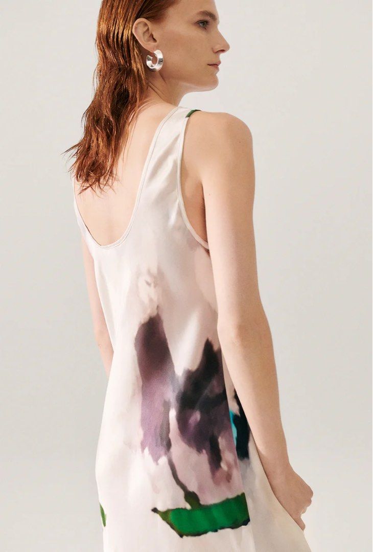 SL Scoop Neck Midi Dress