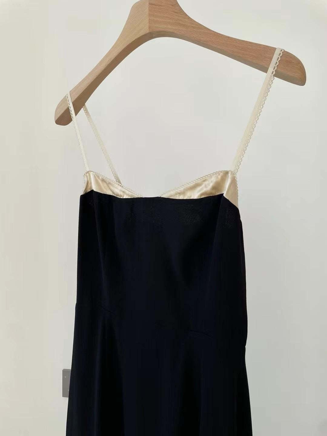 Ref Abrielle Midi Dress