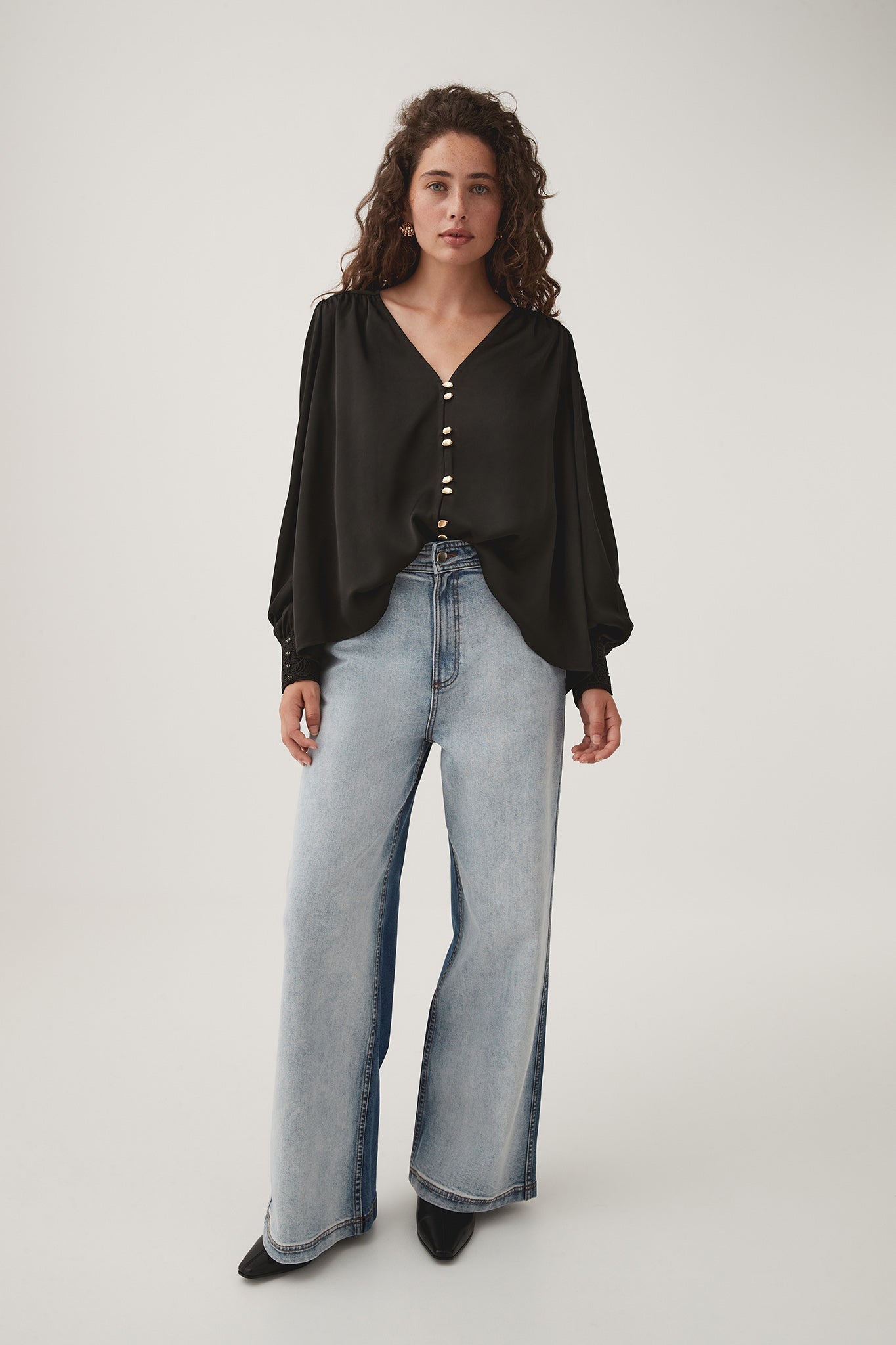 Aj Paloma Lace Cuff Blouse Shirt