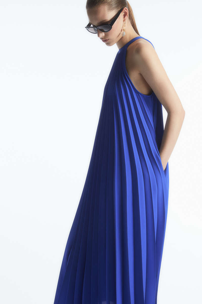 Cs Pleated Halter Neck Midi Dress