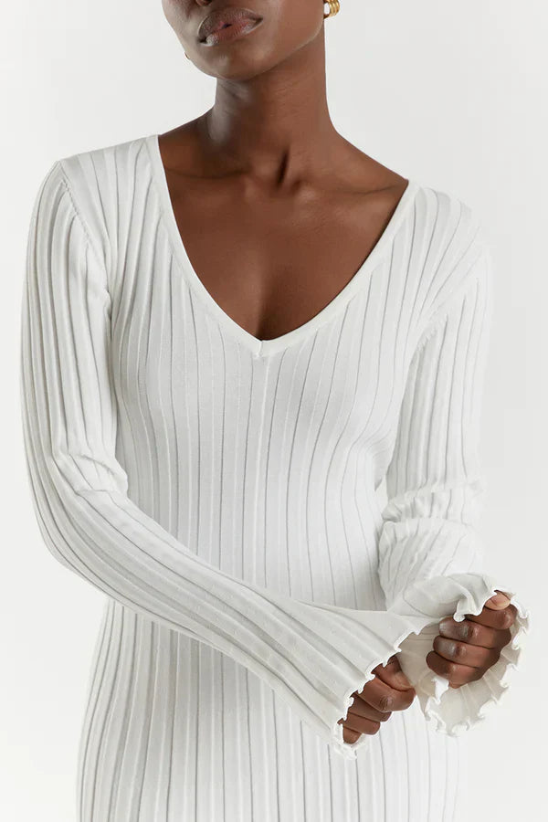 Dssh Reign Sleeved Knit Midi Dress