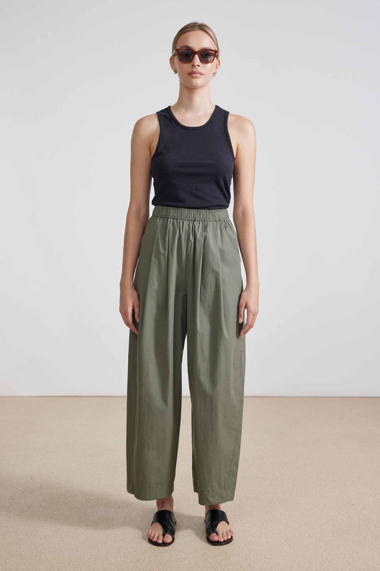 AA Spa Pleated Pants