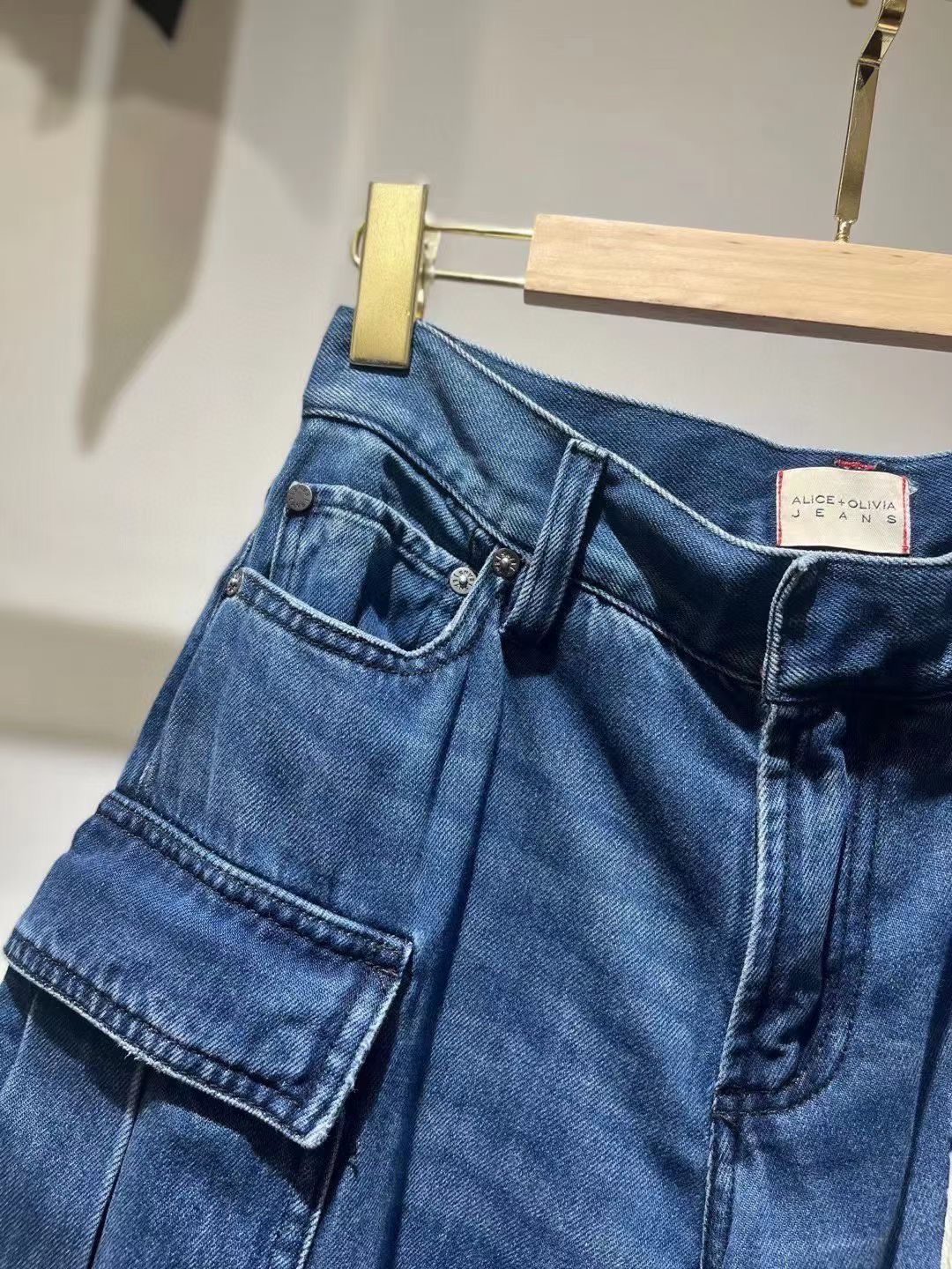 AO Cay Baggy Cargo Jeans