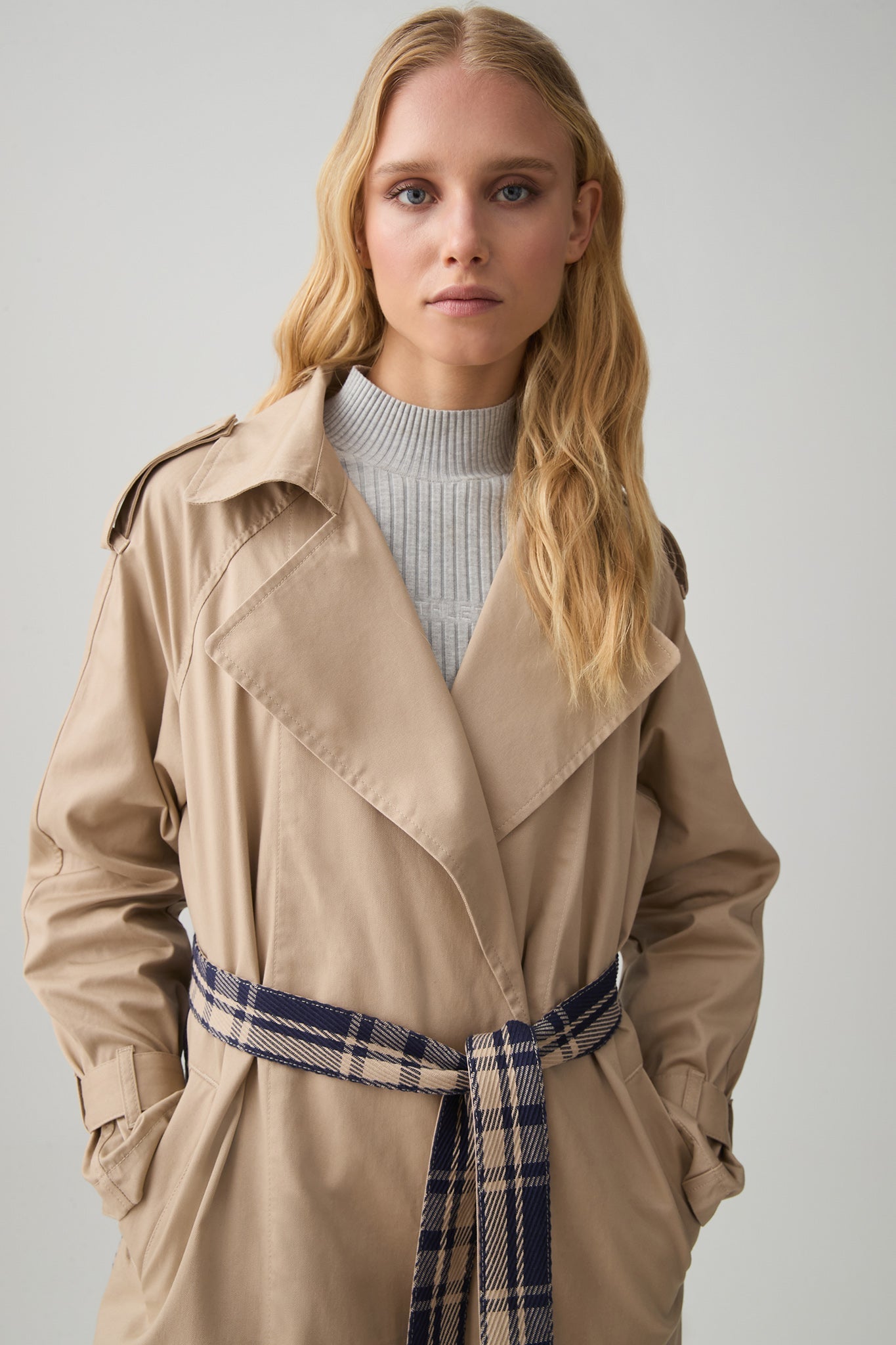 Aj Contrast Belted Trench Coat Jacket