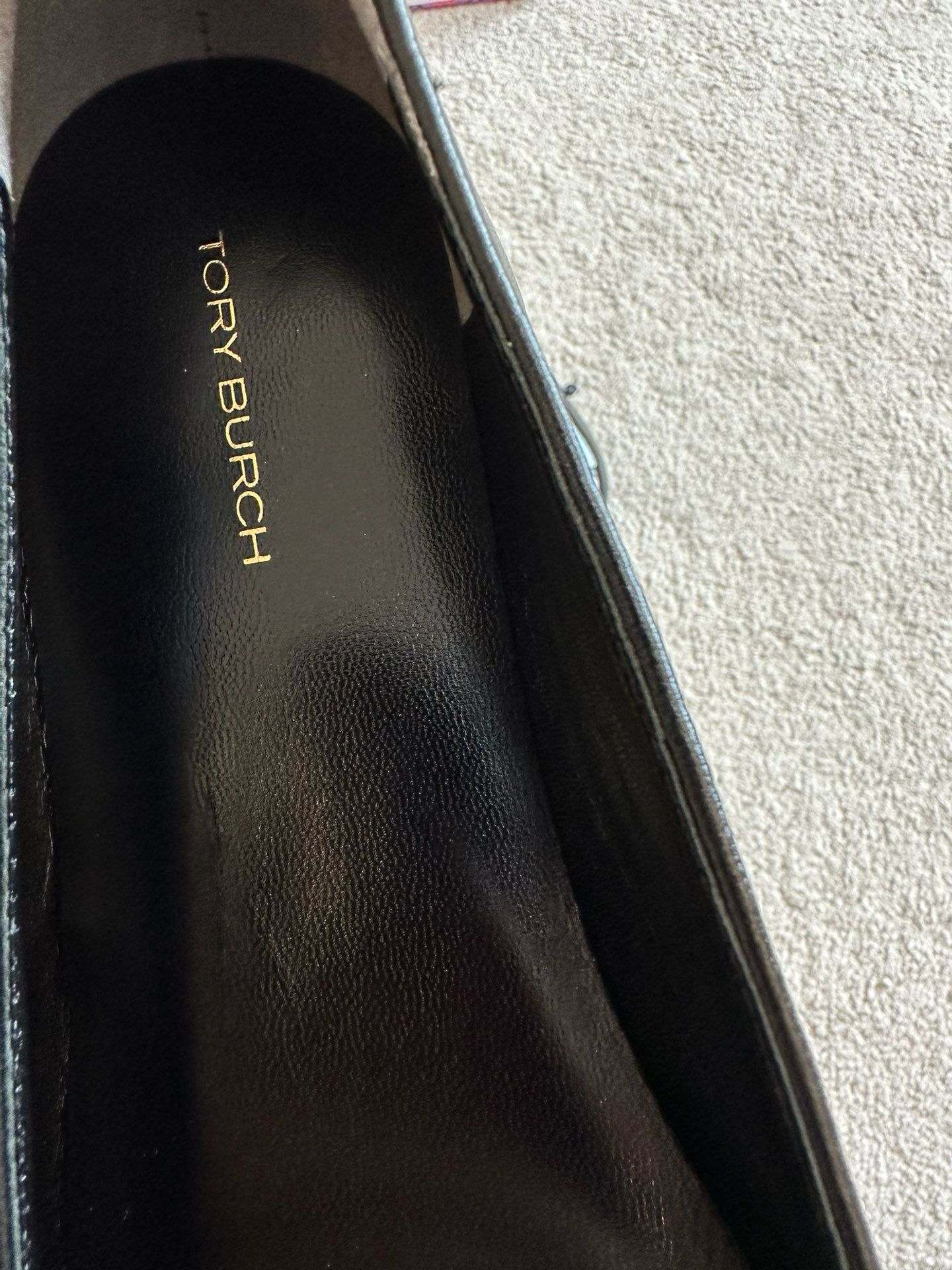 TB Leather Ballet Flats