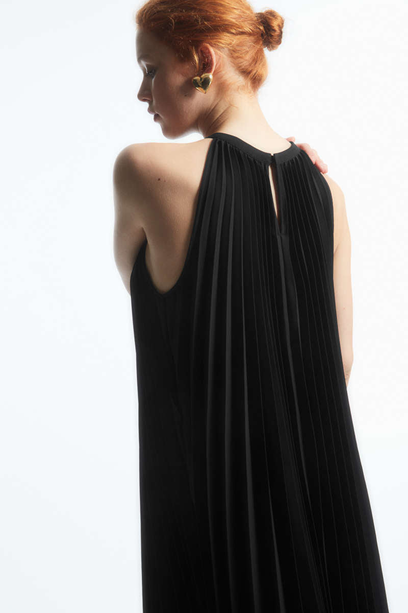 Cs Pleated Halter Neck Midi Dress