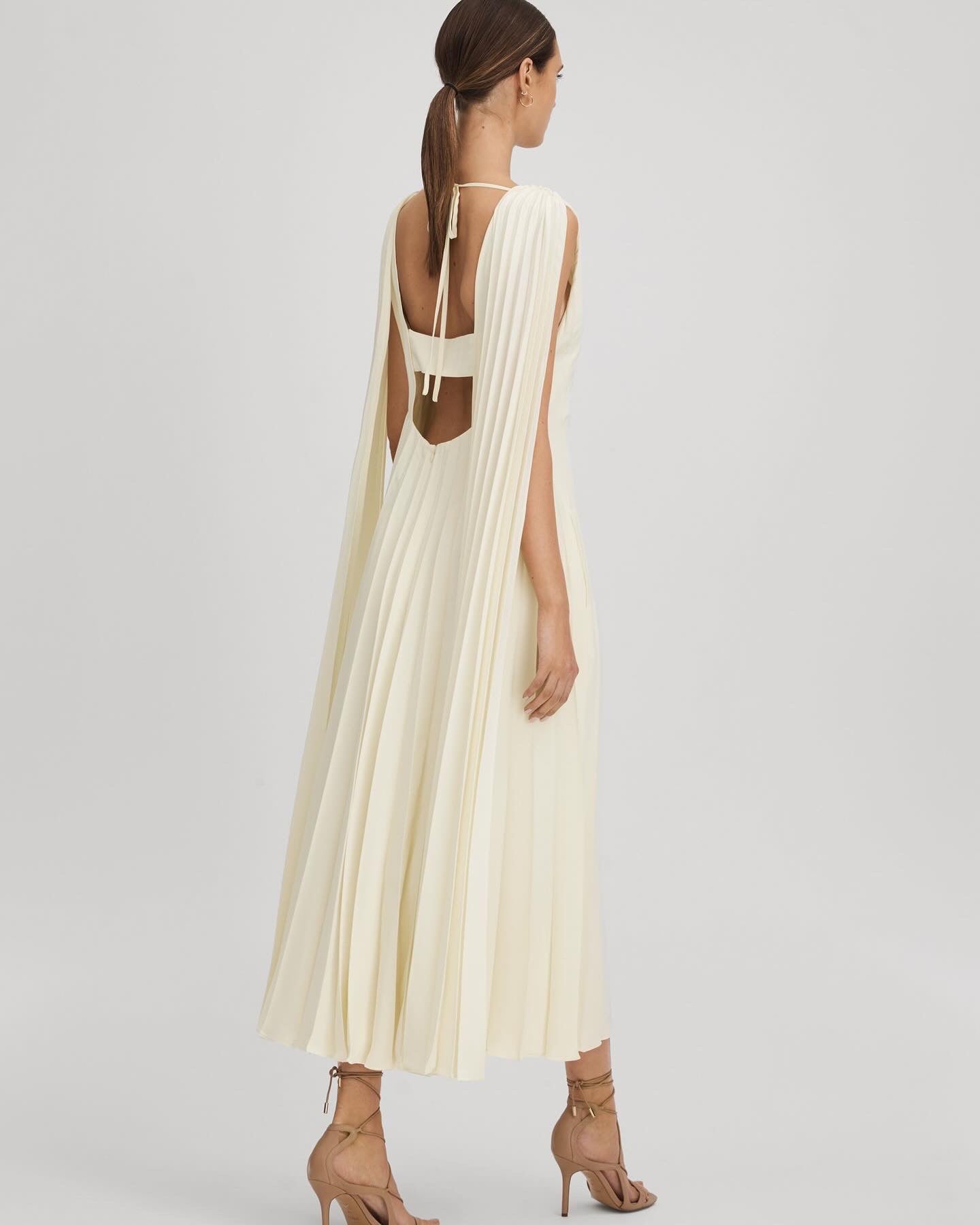 Rss Loreli Cape Sleeve Dress