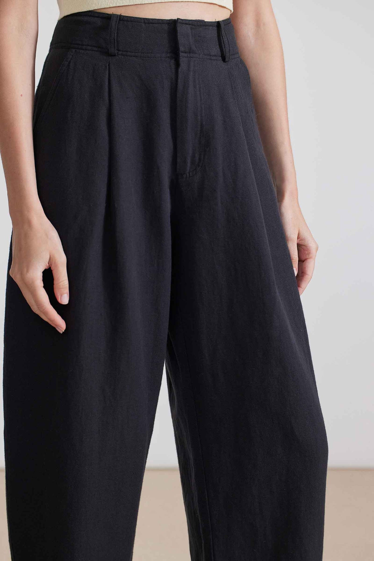 AA Bari Crop Trousers