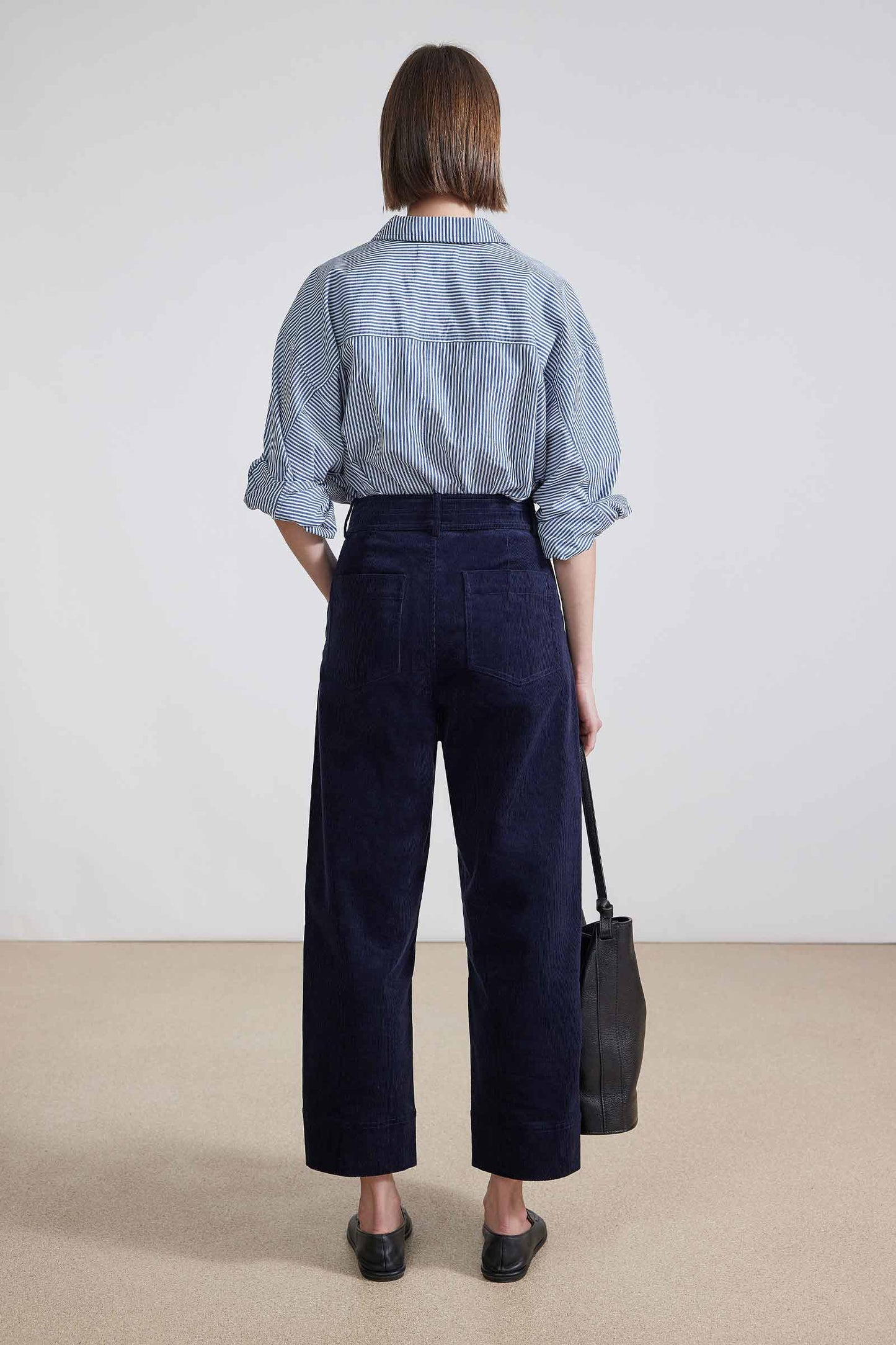 AA Mari Barrel Corduroy Pant